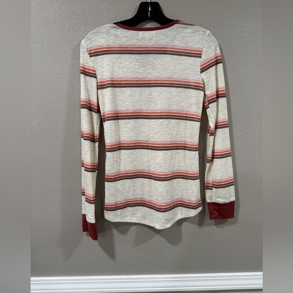 2/$10 NWT Maurice’s Heartland Henley Striped Tee - Picture 5 of 7
